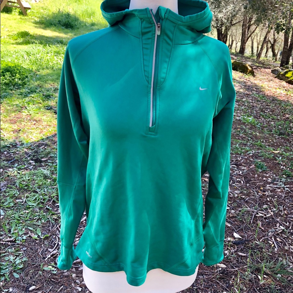 Nike Dri-Fit Pull Over - Picture 2 of 8